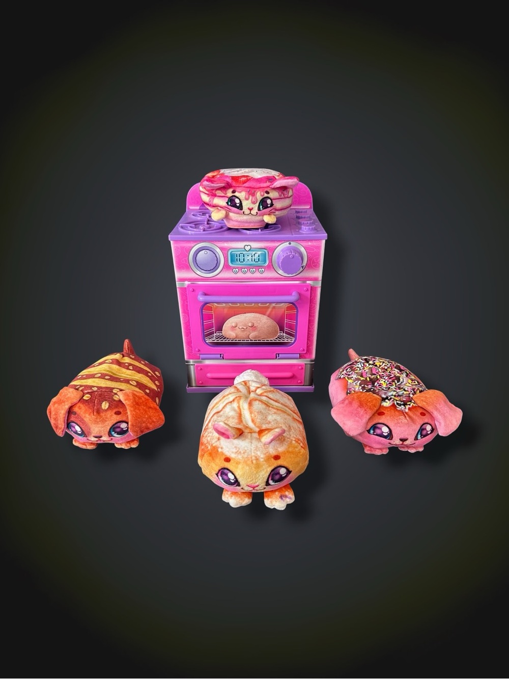 Cookeez Makery with Pink Oven and Assorted Plush Pastry Pets